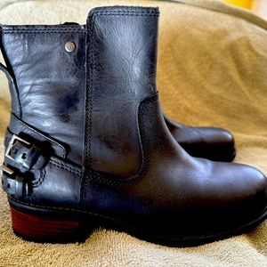 UGG Black Leather Boots Size 5